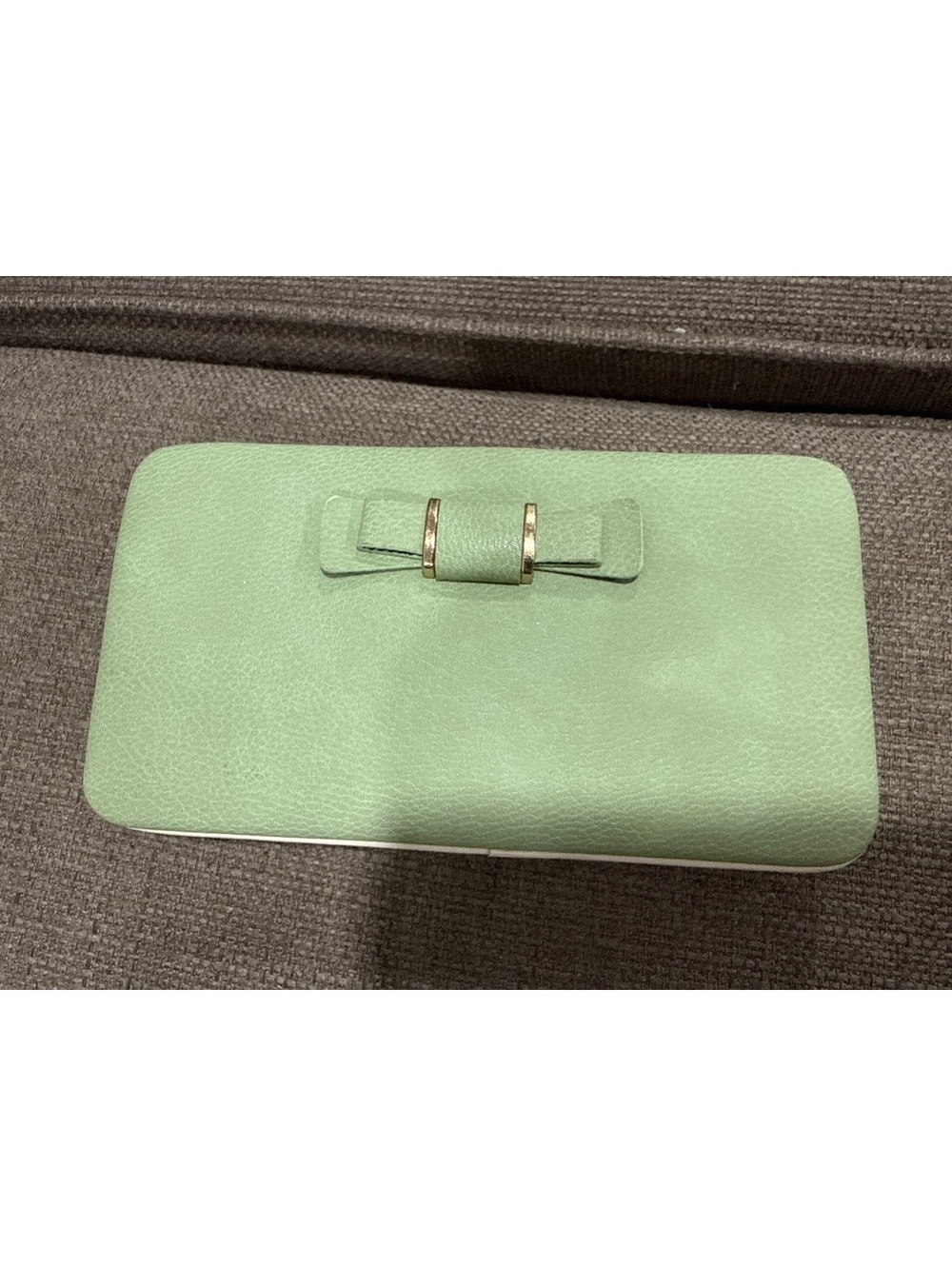 Green wallet mini bag